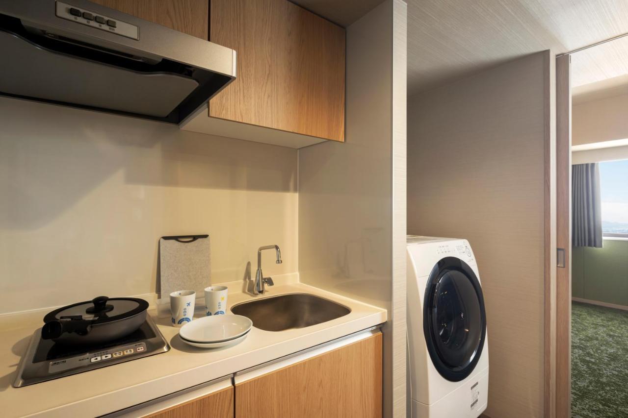 Omo Kansai Airport By Hoshino Resorts Izumisano Εξωτερικό φωτογραφία A typical kitchenette